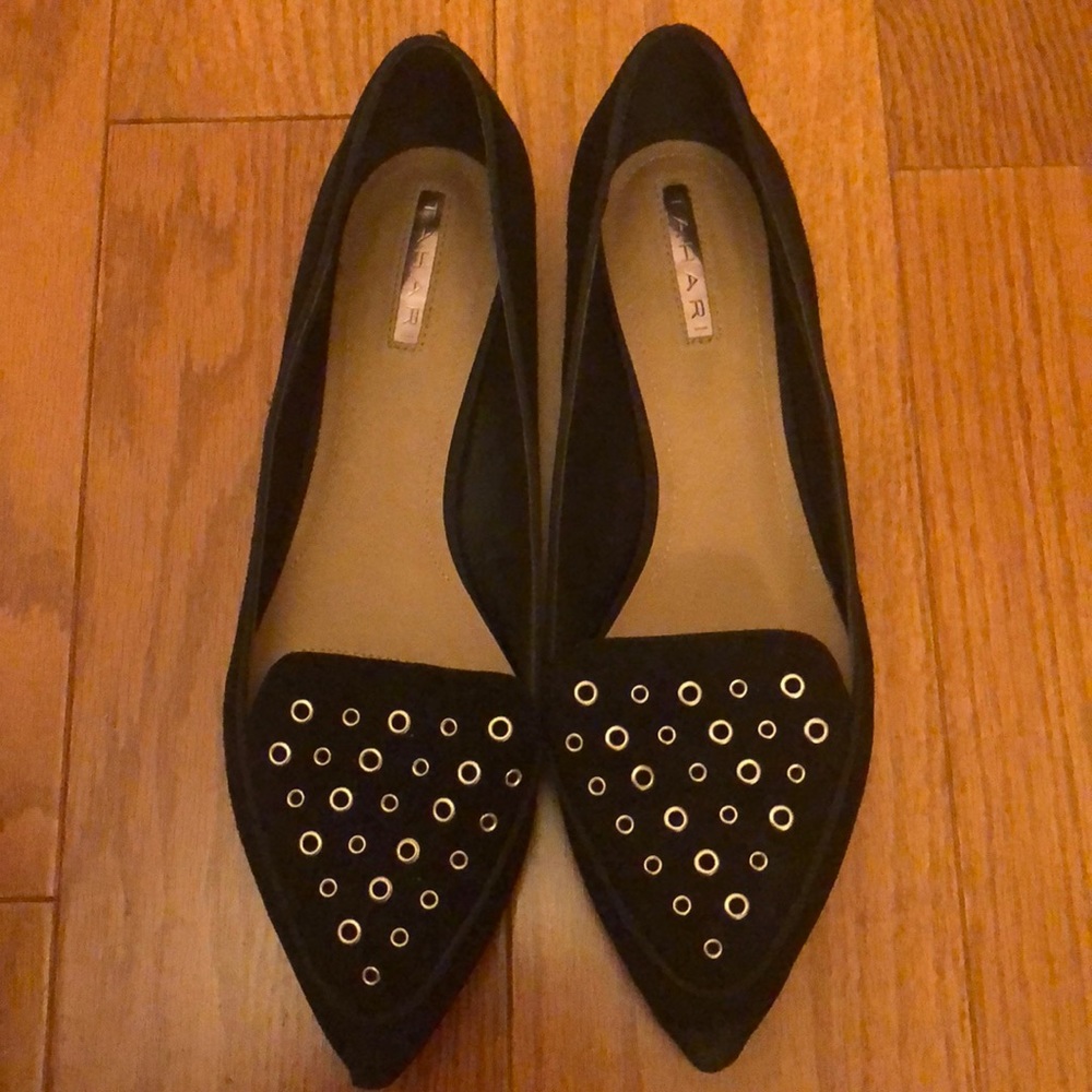 Women’s flats